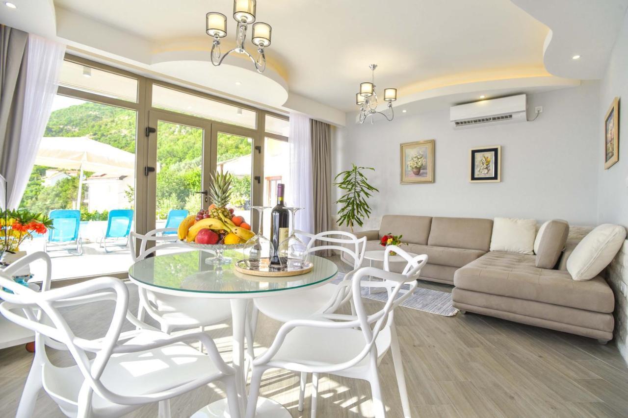 Verbalj Apartment With Swimming Pool Kotor Exterior photo