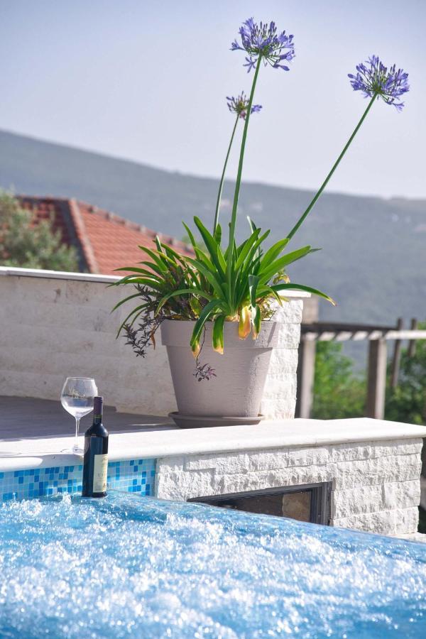 Verbalj Apartment With Swimming Pool Kotor Exterior photo